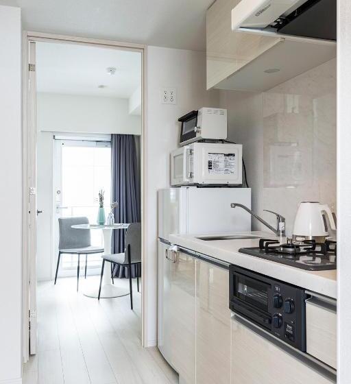 Студия Стандарт, Section L Ginza East