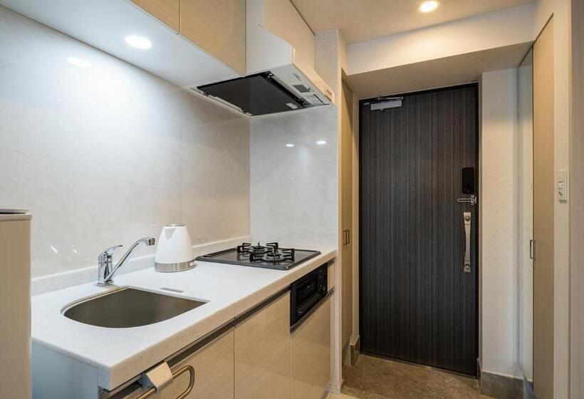 Студия Стандарт, Section L Ginza East