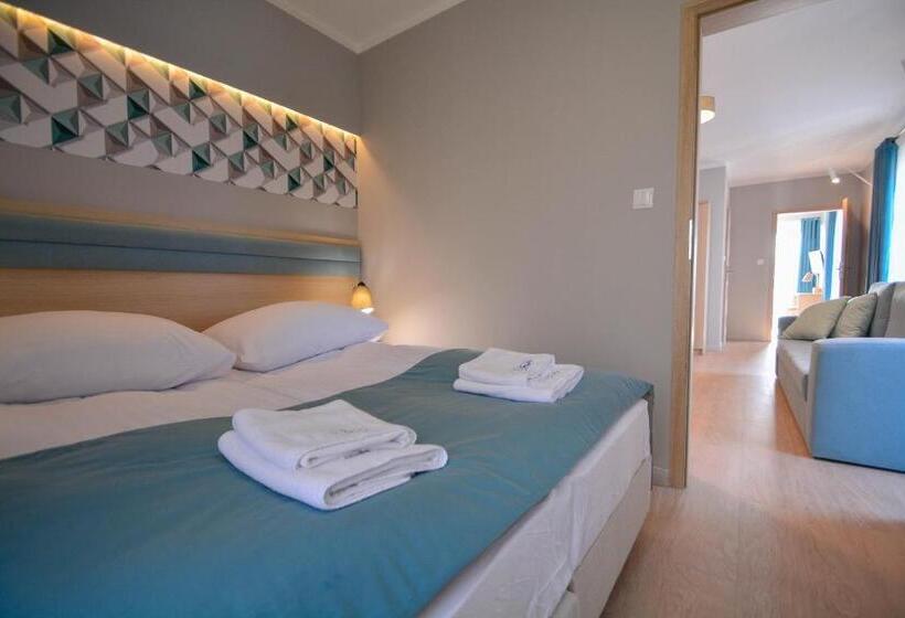 Апартаменты 2 Спальни, Osiedle Cesarskie Apartamenty   Parking   Apartamenty Bryza