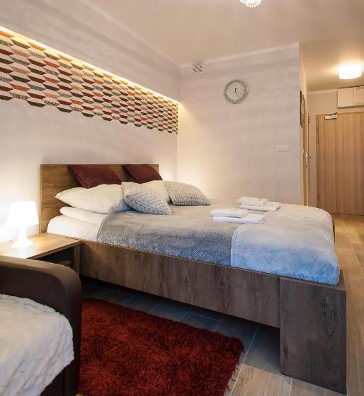 Студия Стандарт, Osiedle Cesarskie Apartamenty   Parking   Apartamenty Bryza