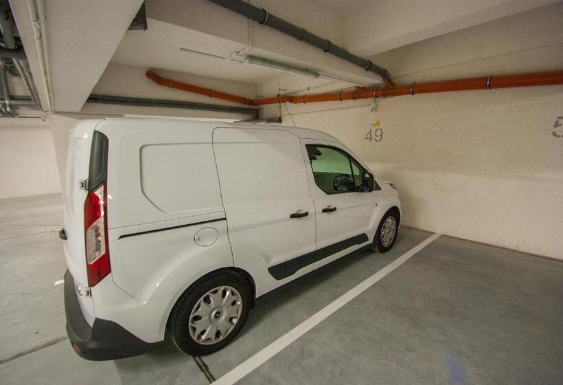 Студия Стандарт, Osiedle Cesarskie Apartamenty   Parking   Apartamenty Bryza