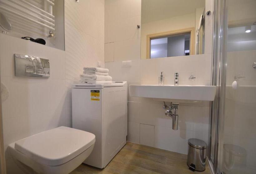 Студия Стандарт, Osiedle Cesarskie Apartamenty   Parking   Apartamenty Bryza