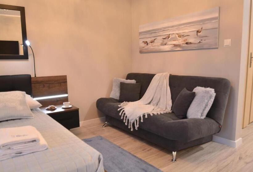 Студия Стандарт, Osiedle Cesarskie Apartamenty   Parking   Apartamenty Bryza