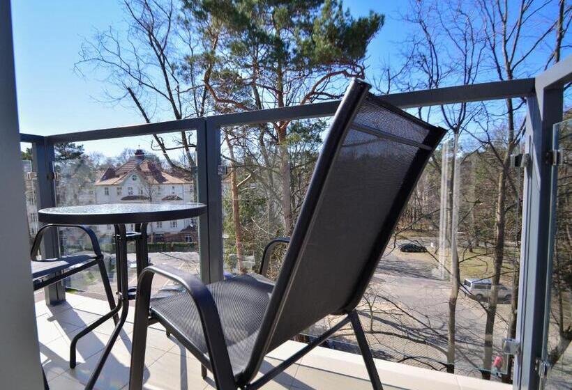 Студия Стандарт, Osiedle Cesarskie Apartamenty   Parking   Apartamenty Bryza