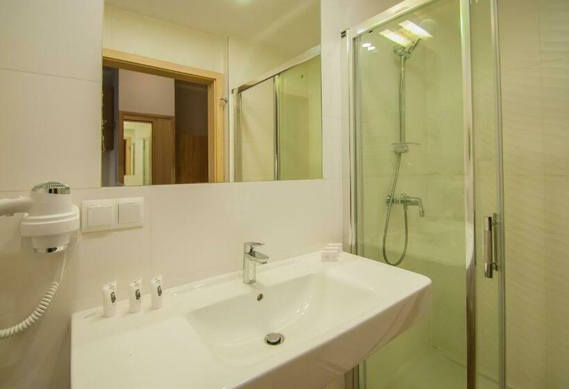 Студия Стандарт, Osiedle Cesarskie Apartamenty   Parking   Apartamenty Bryza