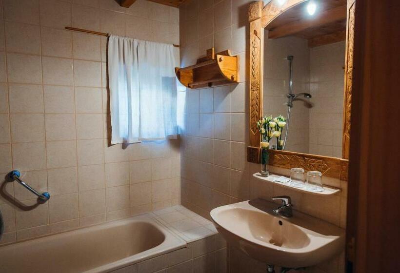 חדר סטנדרט נוף לעיר, Bagoly Pincesor Fogado