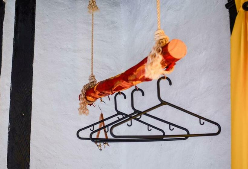 标准间带阳台, Coffee Tree Boutique Hostel