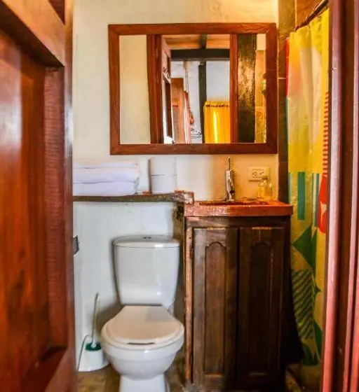 اتاق خانوادگی با تختخواب سفری, Coffee Tree Boutique Hostel