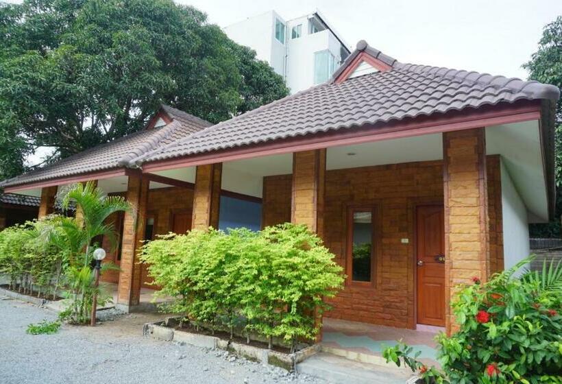 Номер Deluxe, Gpm Resort Pattaya