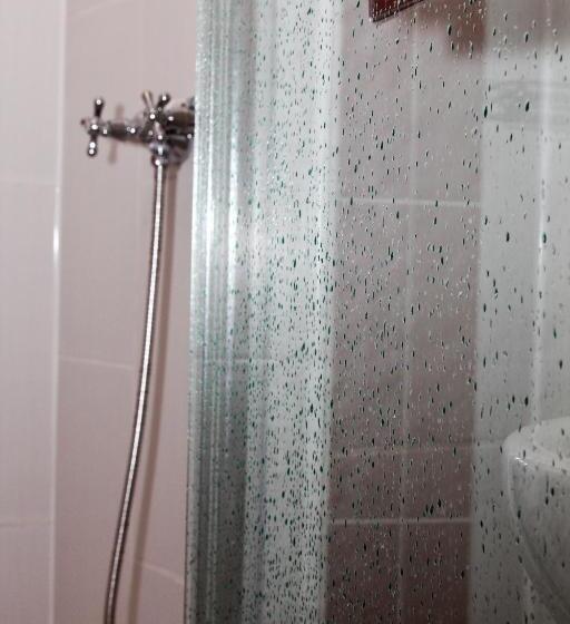 غرفة قياسية فردية, Vadszőlő Vendégház