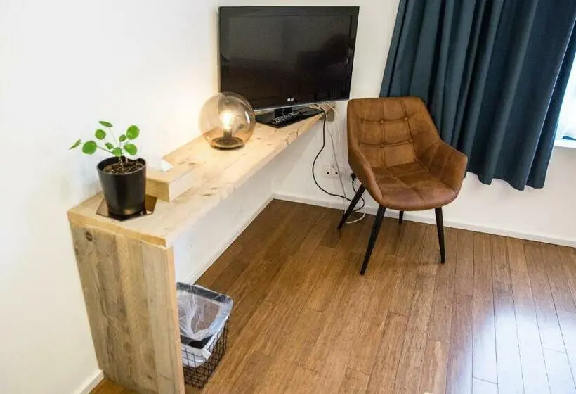 バスタブ付きスタンダードルーム, Bnb Nest