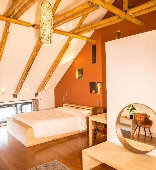デラックスルーム, Bnb Nest