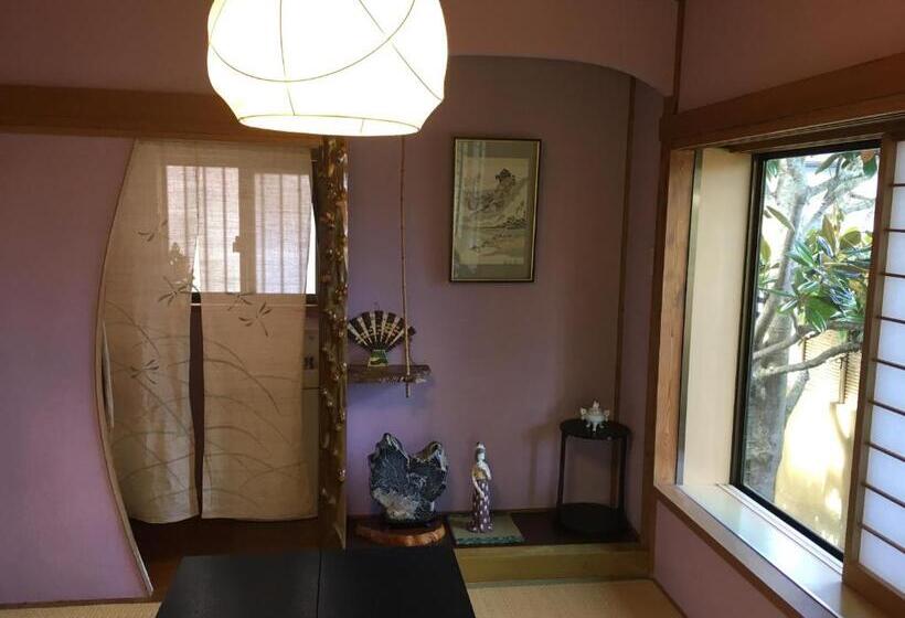 غرفة عائلية, Masugataya Ryokan
