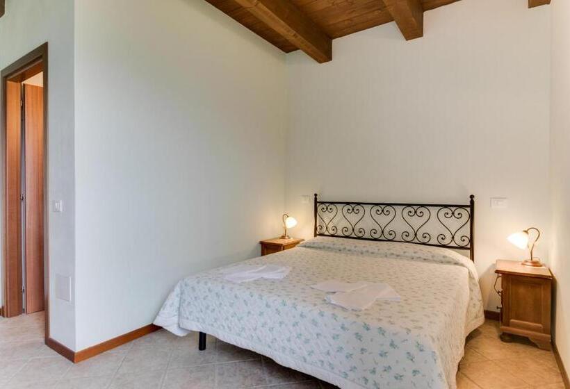 스탠다드 트리플 룸, Agriturismo L Antico Frutto