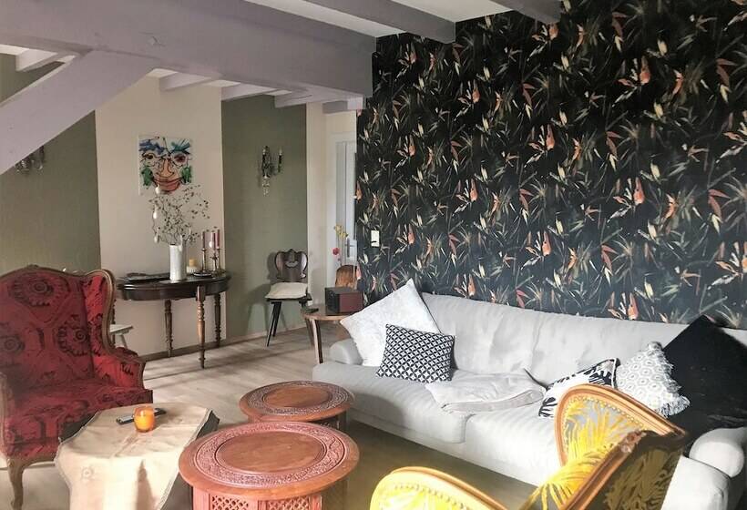 １ベッドルームペントハウスアパート, La Roseraie