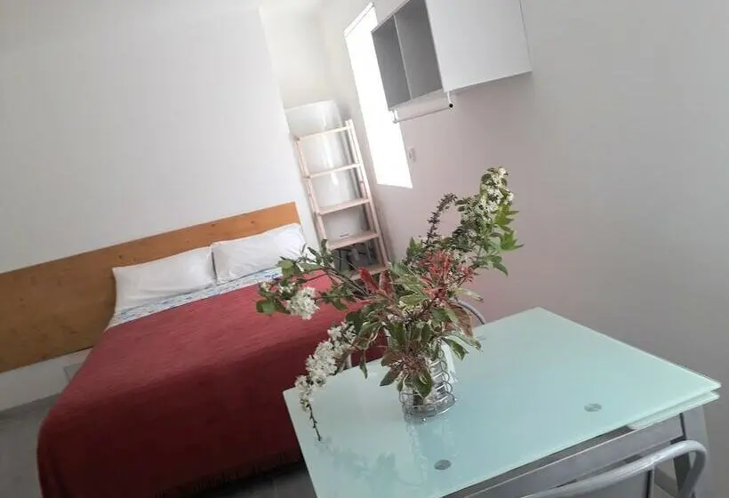 Komfort Zimmer, Chez Mary