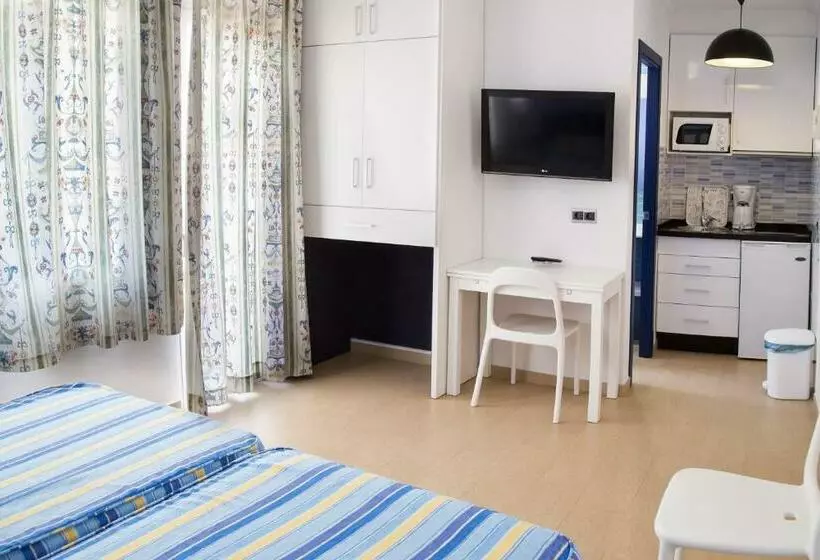 スタンダードスタジオ, Apartamentos Ecuador Park
