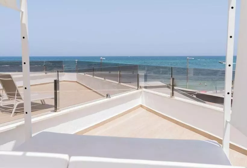 آپارتمان پرمیوم 1 خوابه با چشم‌انداز دریا, Apartamentos Ses Roquetes
