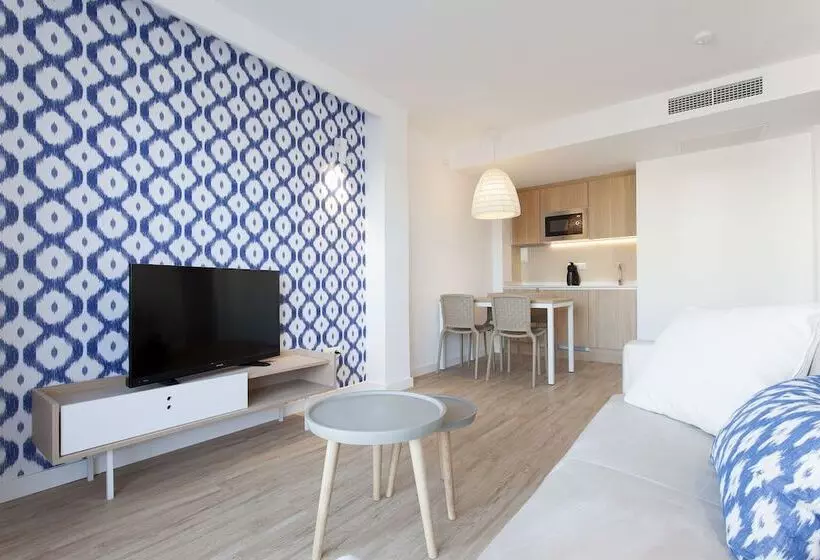 آپارتمان 1 خوابه با چشم‌انداز جانبی دریا, Apartamentos Ses Roquetes