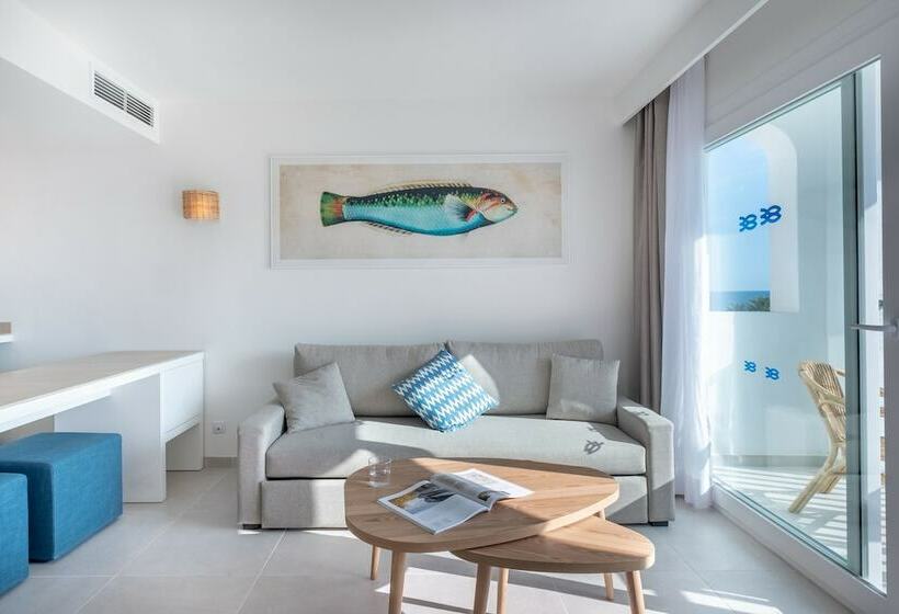 דירה בת חדר שינה 1 צדדית נוף לים, Fergus Style Carema Beach