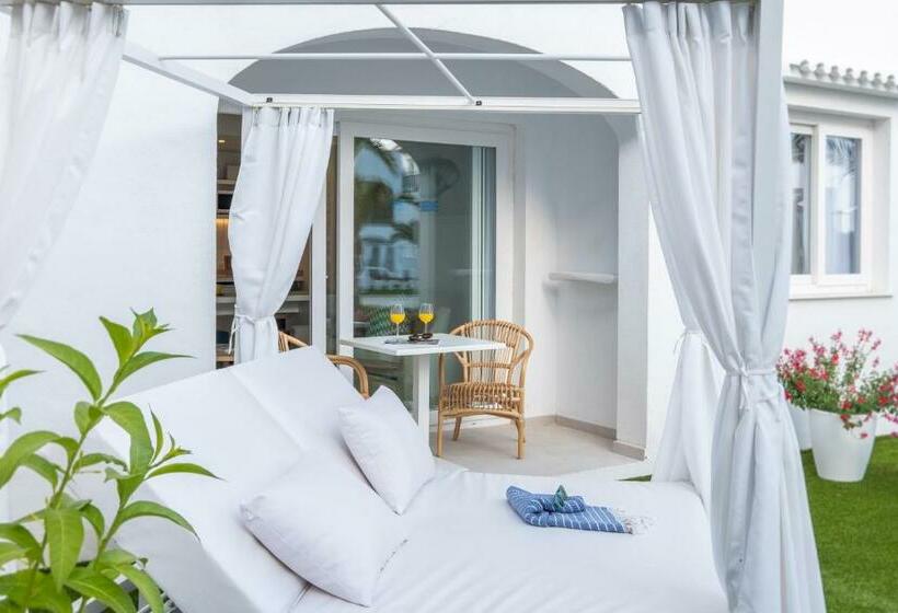 דירת חדר יוקרתית, Fergus Style Carema Beach