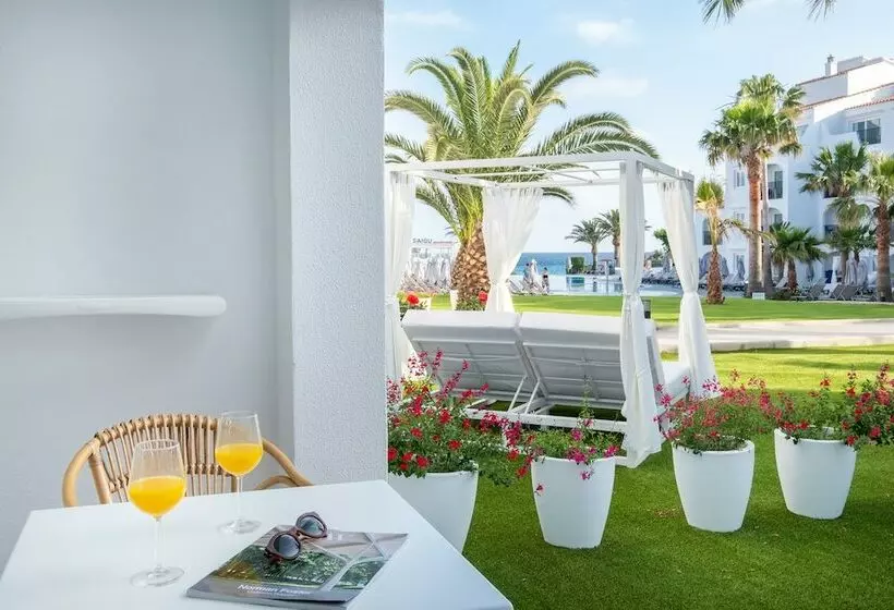 آپارتمان پرستیژ 1 خوابه, Fergus Style Carema Beach