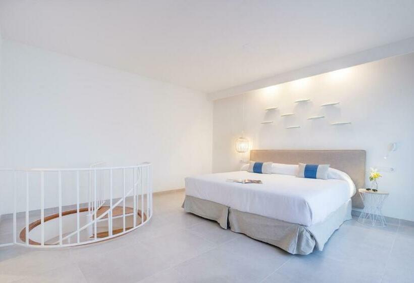 דירת דופלקס בת חדר שינה 1, Fergus Style Carema Beach