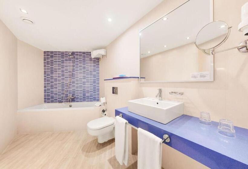 سوییت سوپریور با چشم‌انداز دریا, Agua Beach  Adults Only