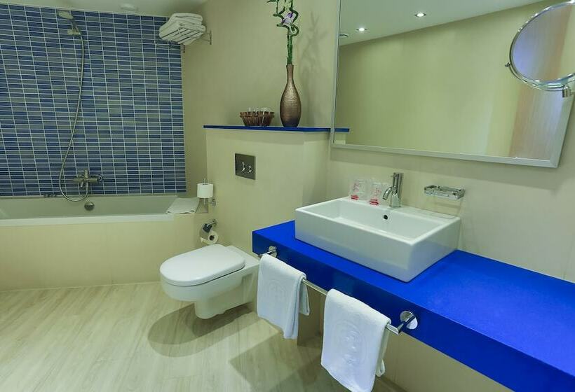 سوییت سوپریور با چشم‌انداز دریا, Agua Beach  Adults Only