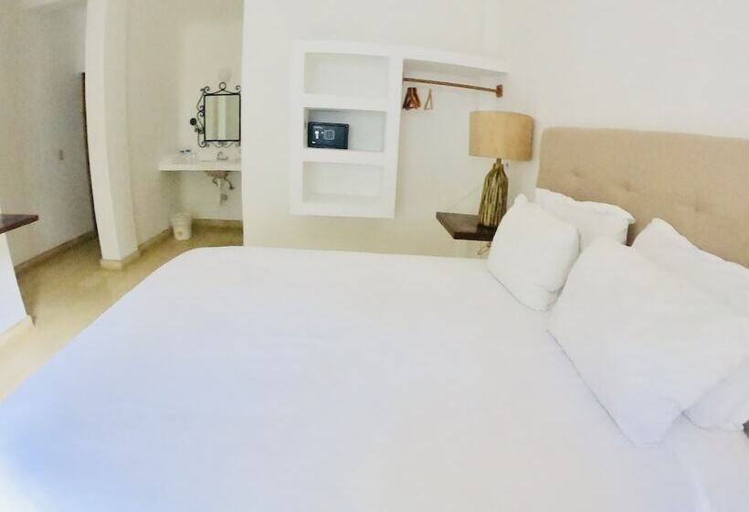 带阳台的豪华间, Amaca Puerto Vallarta  Adults Only