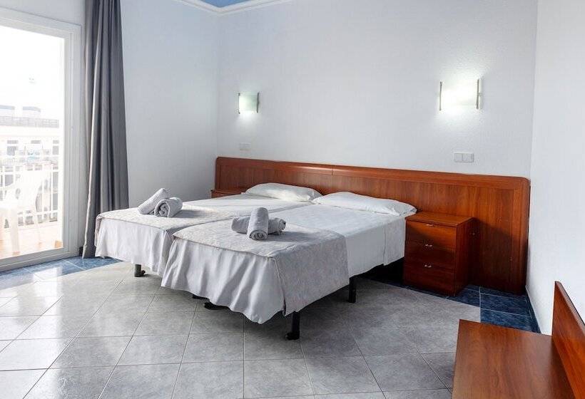 חדר סופריור, Clipper Affiliated By Fergus Youth Recommended