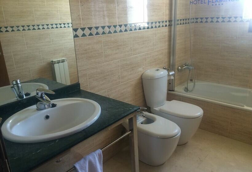 غرفة قياسية فردية, Flamingo