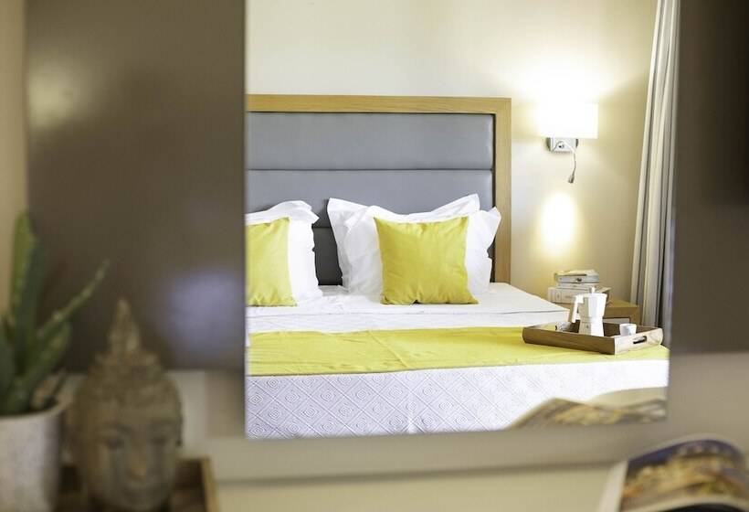 デラックスルーム, La Piscine Art Hotel, Philian Hotels And Resorts