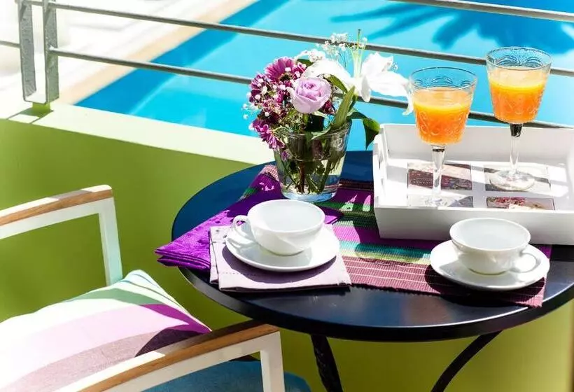 اتاق سوپریور با چشمانداز استخر, La Piscine Art Hotel, Philian Hotels And Resorts