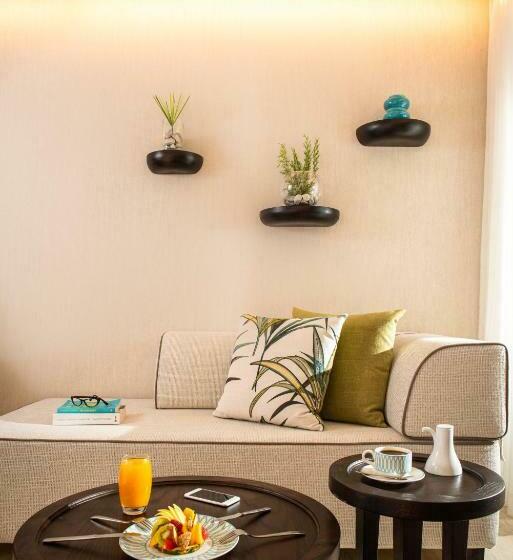 高级海景房, Mitsis Rinela