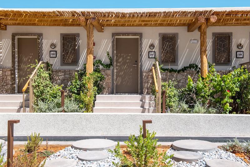 高级园景房, Mitsis Rinela