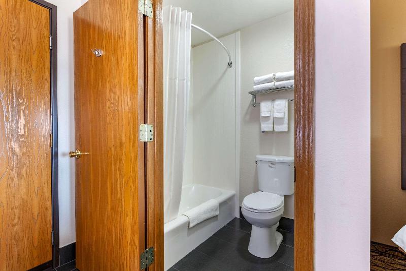 高级园景房, Mitsis Rinela