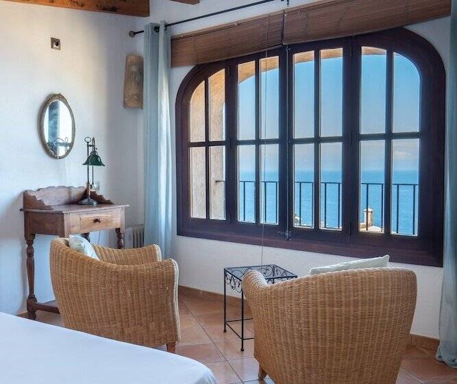 סוויטת ג'וניור, Son Borguny