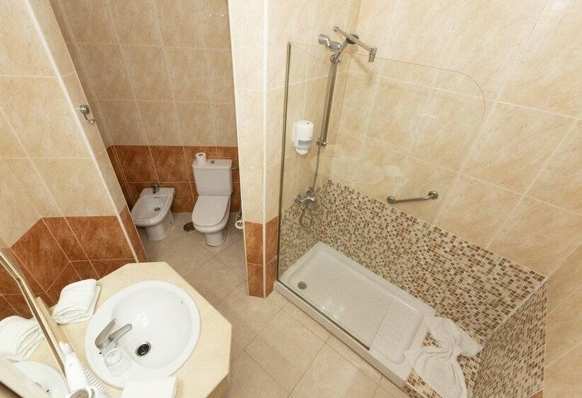 إستوديو قياسى, Villa De Adeje Beach