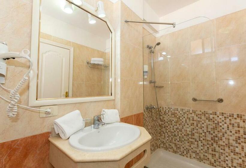 Апартаменты 1 Спальня, Villa De Adeje Beach