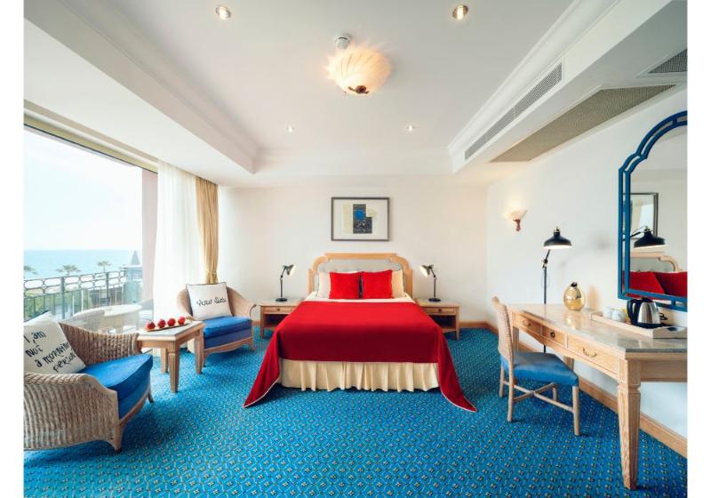 オーシャンビュースタンダードルーム, The Norm Oriental