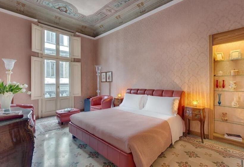 اتاق استاندارد سه نفره, B&b Cavour10 Firenze