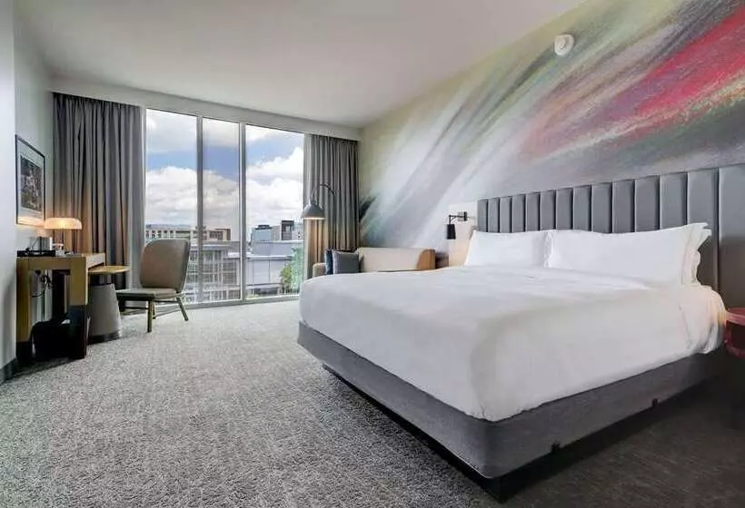 اتاق استاندارد با تخت بزرگ, Hilton New York Times Square