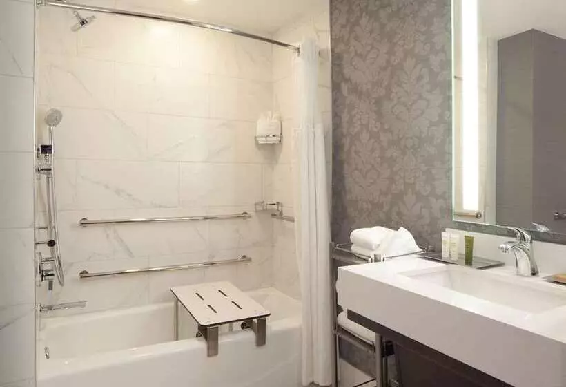 اتاق استاندارد, Hilton New York Times Square