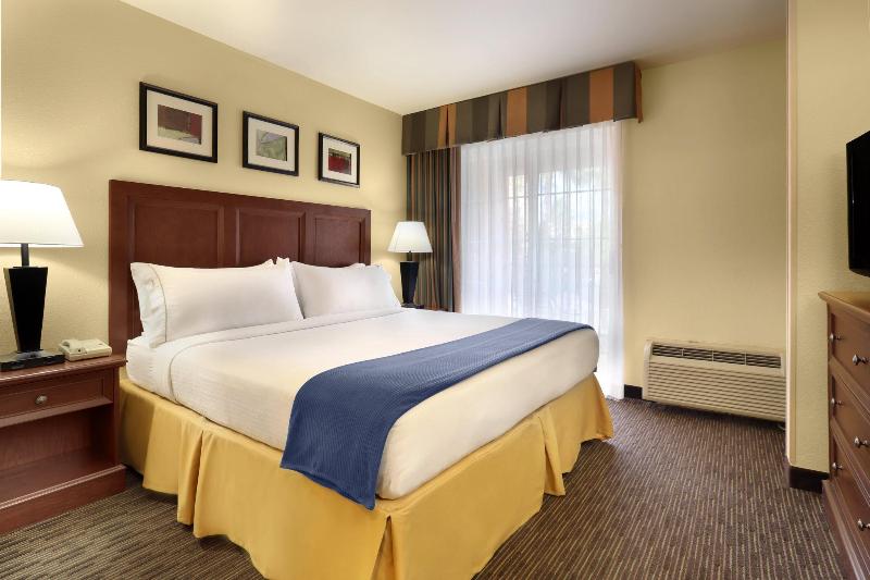适合残疾人士使用的套间, Holiday Inn Express Hotel & Suites Scottsdale   Old Town, An Ihg