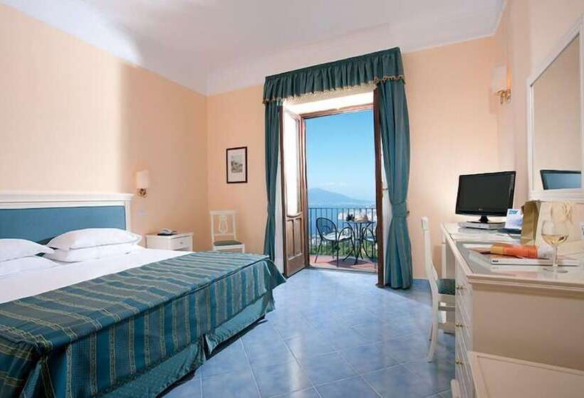 חדר דלוקס נוף לים, Jaccarino