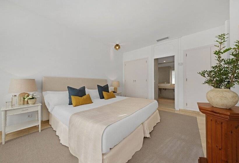 プールビュースイート, La Moraleja The Quiet Hotel   Adults Only