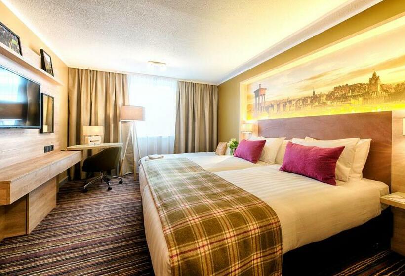 اتاق اجرایی با تخت بزرگ, Leonardo Hotel Edinburgh Haymarket