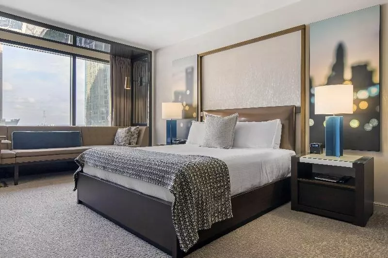Club Room King Bed, Omni Charlotte