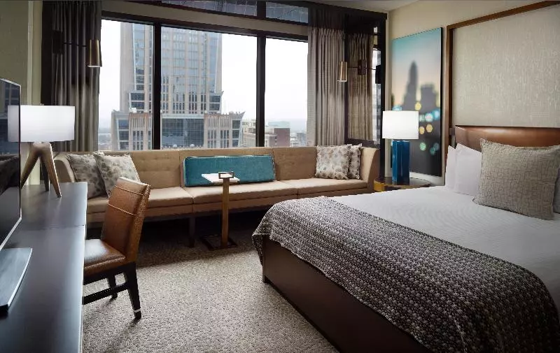 اتاق لوکس با تخت بزرگ, Omni Charlotte